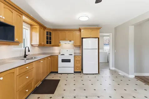 208 Ellor Street Strathroy-caradoc ON N7G 2L3