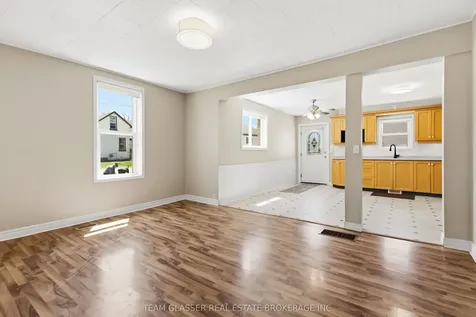208 Ellor Street Strathroy-caradoc ON N7G 2L3