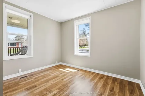 208 Ellor Street Strathroy-caradoc ON N7G 2L3