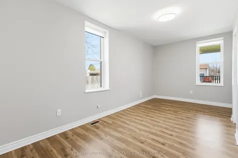 208 Ellor Street Strathroy-caradoc ON N7G 2L3