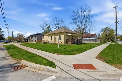 208 Ellor Street Strathroy-caradoc ON N7G 2L3