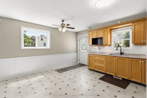 208 Ellor Street Strathroy-caradoc ON N7G 2L3