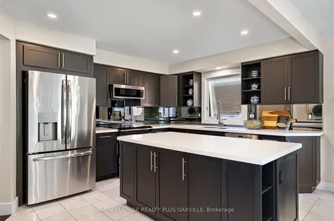 679 Greenravine Drive Hamilton ON L9G 4C7