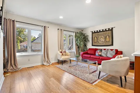 679 Greenravine Drive Hamilton ON L9G 4C7