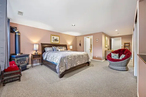 679 Greenravine Drive Hamilton ON L9G 4C7