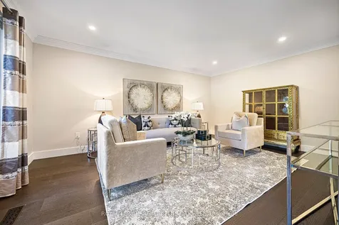 679 Greenravine Drive Hamilton ON L9G 4C7