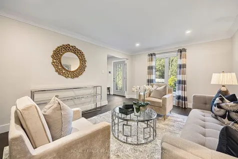 679 Greenravine Drive Hamilton ON L9G 4C7