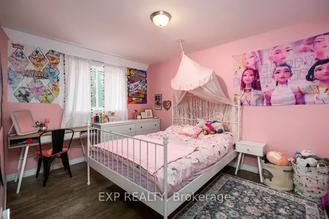 102 Davis Street E Quinte West ON K8V 4L1