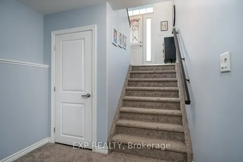 102 Davis Street E Quinte West ON K8V 4L1