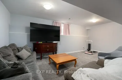 102 Davis Street E Quinte West ON K8V 4L1