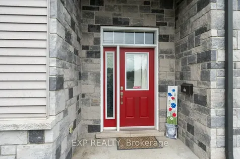 102 Davis Street E Quinte West ON K8V 4L1