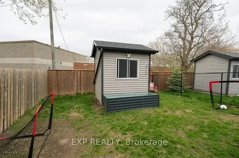102 Davis Street E Quinte West ON K8V 4L1