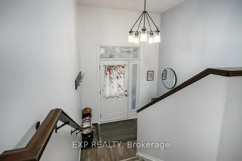 102 Davis Street E Quinte West ON K8V 4L1