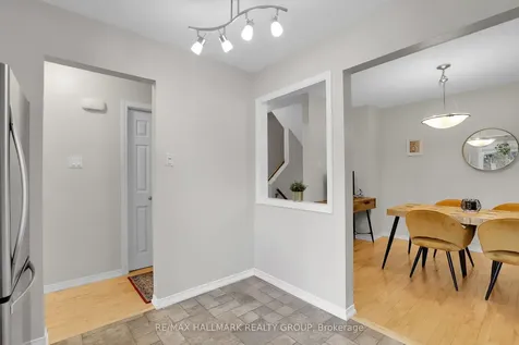55 Bering Court Kanata ON K2L 2B8