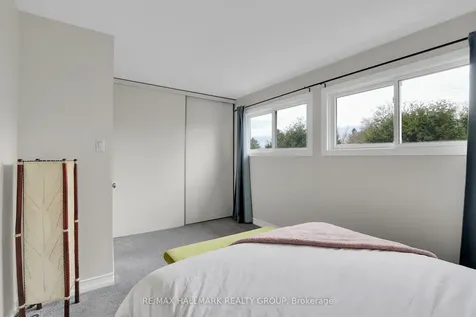 55 Bering Court Kanata ON K2L 2B8