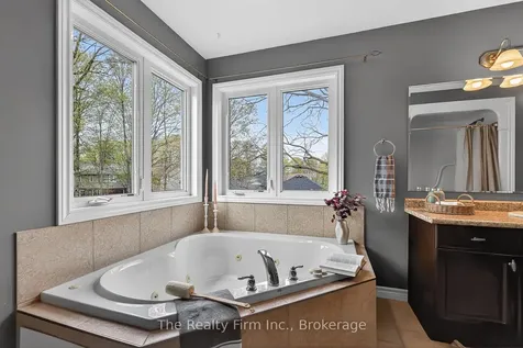 155 Forestway Trail Woodstock ON N4S 9A7