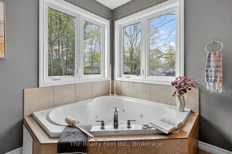 155 Forestway Trail Woodstock ON N4S 9A7