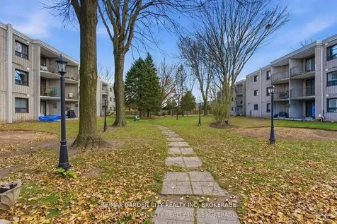 4658 Drummond Road Niagara Falls ON L2E 7E1