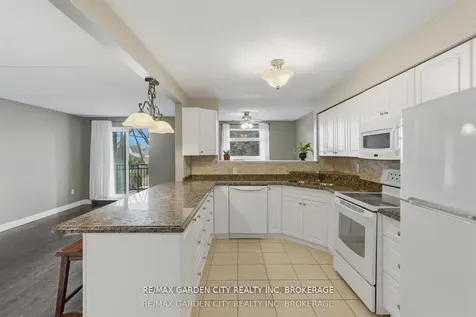 4658 Drummond Road Niagara Falls ON L2E 7E1