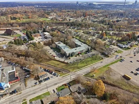 4658 Drummond Road Niagara Falls ON L2E 7E1