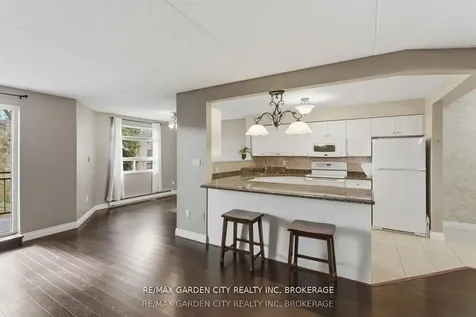 4658 Drummond Road Niagara Falls ON L2E 7E1