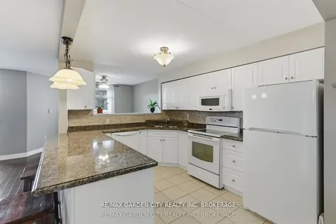 4658 Drummond Road Niagara Falls ON L2E 7E1