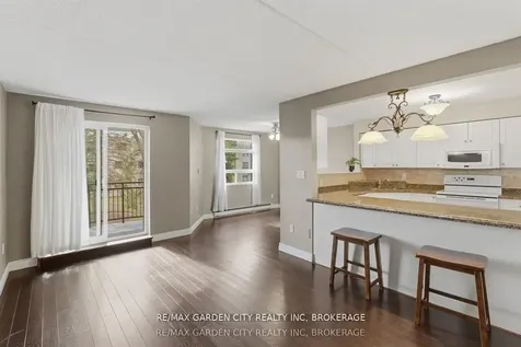 4658 Drummond Road Niagara Falls ON L2E 7E1