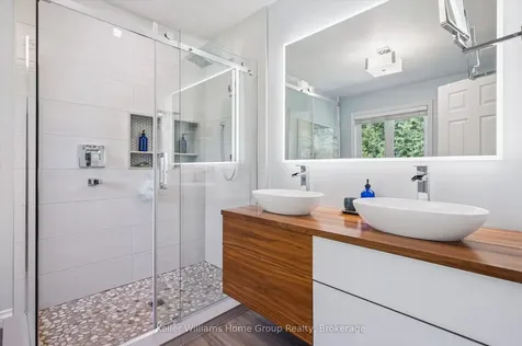 457 St Andrew Street E Centre Wellington ON N1M 1R4