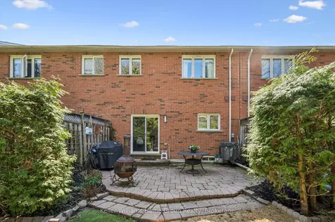 457 St Andrew Street E Centre Wellington ON N1M 1R4
