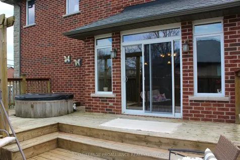 2 Meagher Place Belleville ON K8P 0A4
