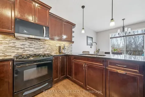 47 Hanover Court Belleville ON K8N 0B1