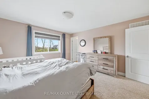 47 Hanover Court Belleville ON K8N 0B1