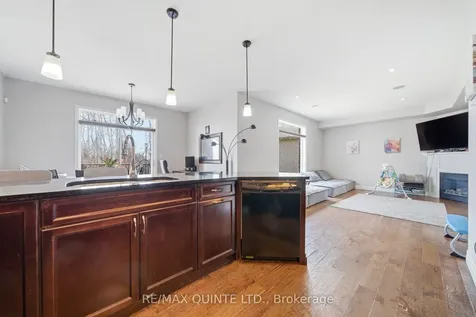 47 Hanover Court Belleville ON K8N 0B1