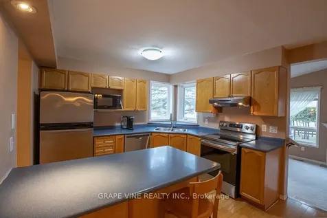 1 Newcastle Avenue Kanata ON K2K 2R2
