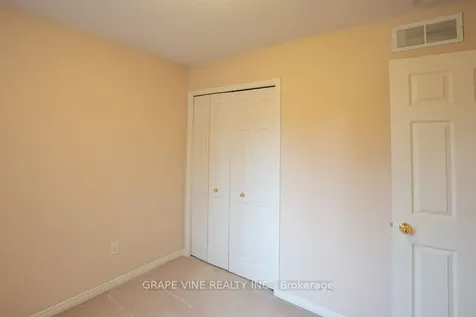 1 Newcastle Avenue Kanata ON K2K 2R2