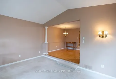 1 Newcastle Avenue Kanata ON K2K 2R2