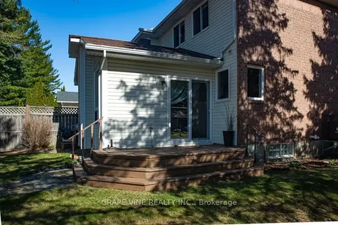 1 Newcastle Avenue Kanata ON K2K 2R2