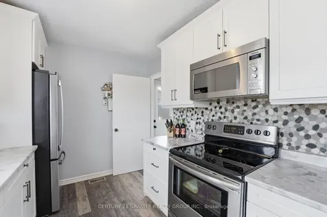 66 Sprucedale Street Highlands East ON K0L 1M0