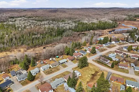 66 Sprucedale Street Highlands East ON K0L 1M0