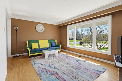 156 Lakeside Drive Grimsby ON L3M 2L5