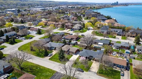 156 Lakeside Drive Grimsby ON L3M 2L5