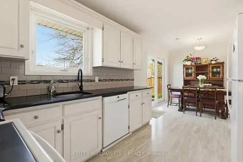 156 Lakeside Drive Grimsby ON L3M 2L5