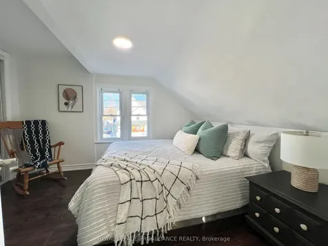 248 Dufferin Avenue Quinte West ON K8V 5E9
