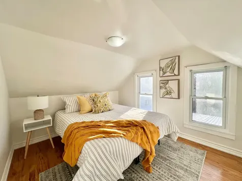 248 Dufferin Avenue Quinte West ON K8V 5E9