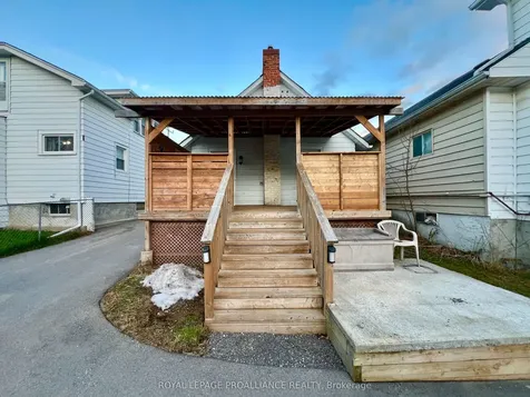 248 Dufferin Avenue Quinte West ON K8V 5E9