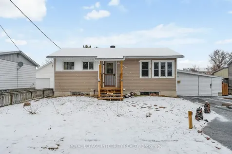651 Lorne Street W Laurentian Valley ON K8A 6T7