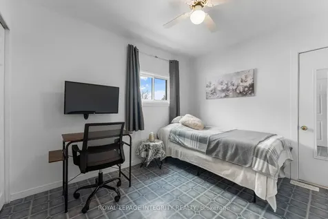 651 Lorne Street W Laurentian Valley ON K8A 6T7