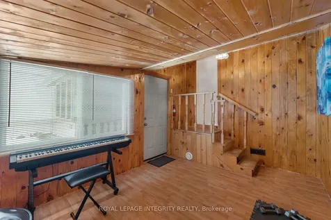 651 Lorne Street W Laurentian Valley ON K8A 6T7