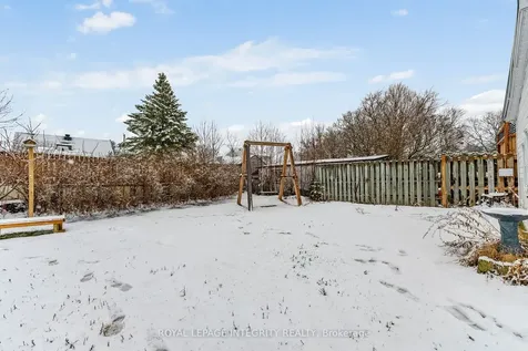 651 Lorne Street W Laurentian Valley ON K8A 6T7