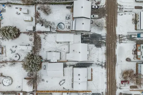 651 Lorne Street W Laurentian Valley ON K8A 6T7